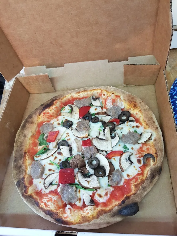 Capricciosa Pizza